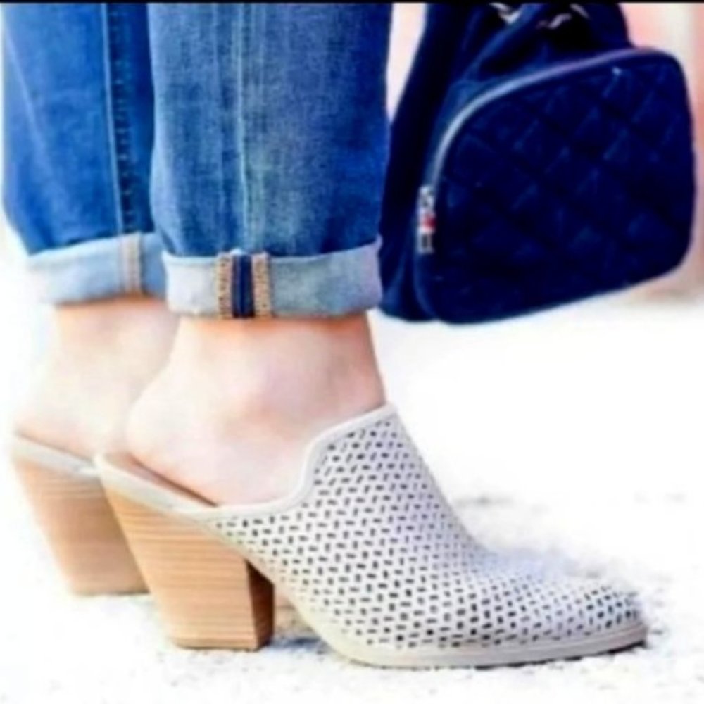 DV by Dolce Vita Kenli Laser Cut Taupe Mules, Tan Heeled Clog Size 9